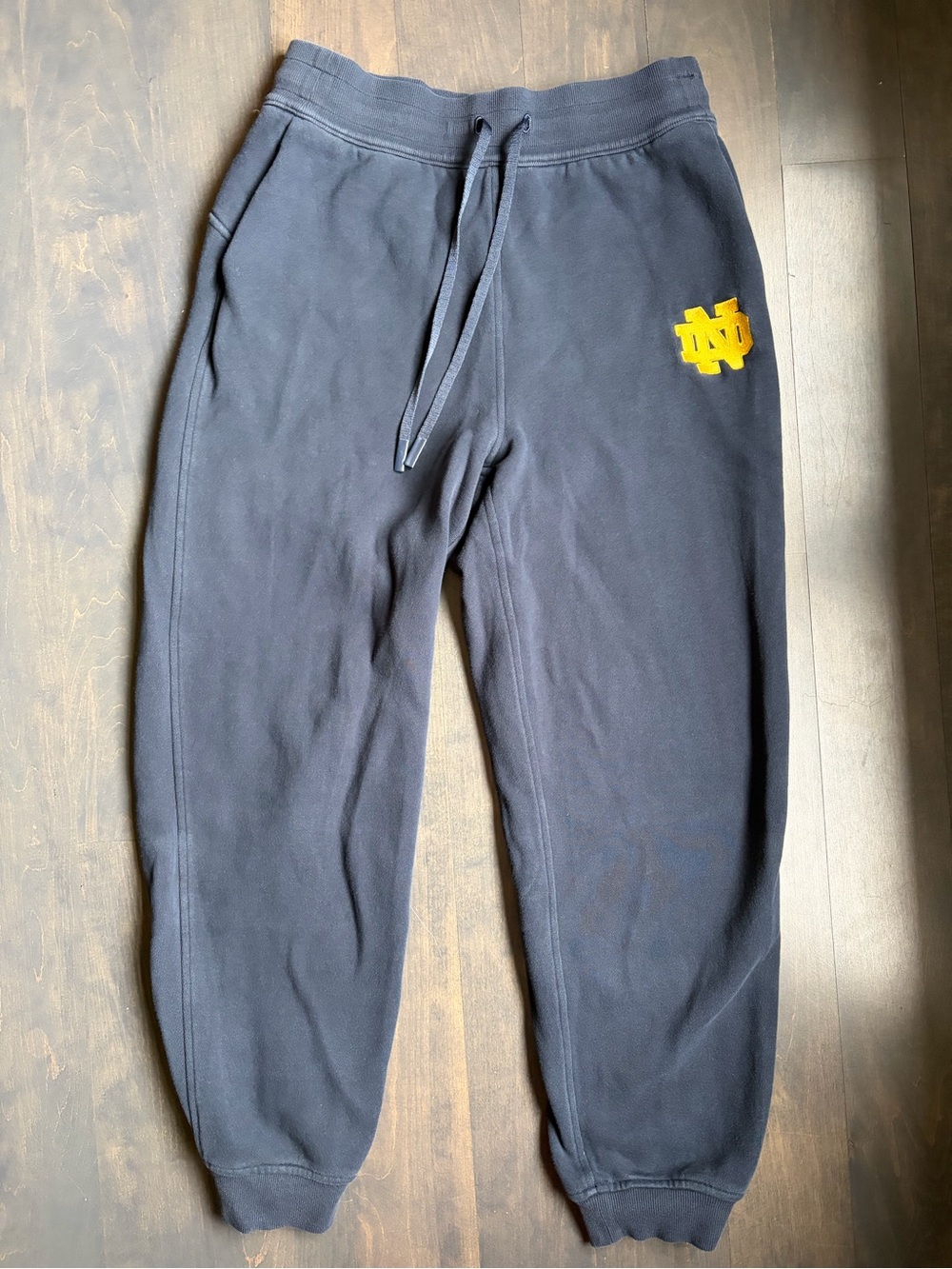 lululemon athletica Notre Dame Navy Sweatpants size 6